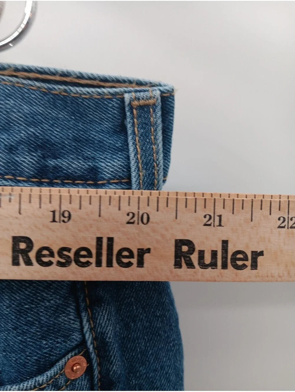 Levis 505 Jeans Mens 42x32 Blue Denim Straight Leg Casual Work Wear Cowboy